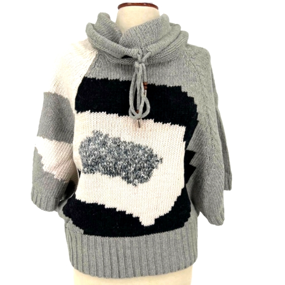 Unique sweater XL at a steal